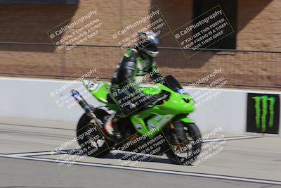 media/Aug-27-2022-Fastrack Riders (Sat) [[c588535105]]/Level 2/Session 1 Start Finish/